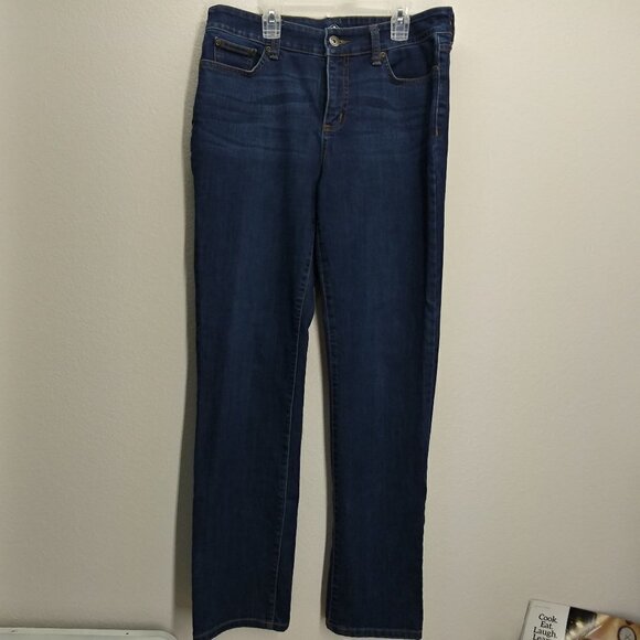 ST. JHON'S BAY Straight Leg Mid Rise jeans Size 10 Denim Pockets - Picture 2 of 4
